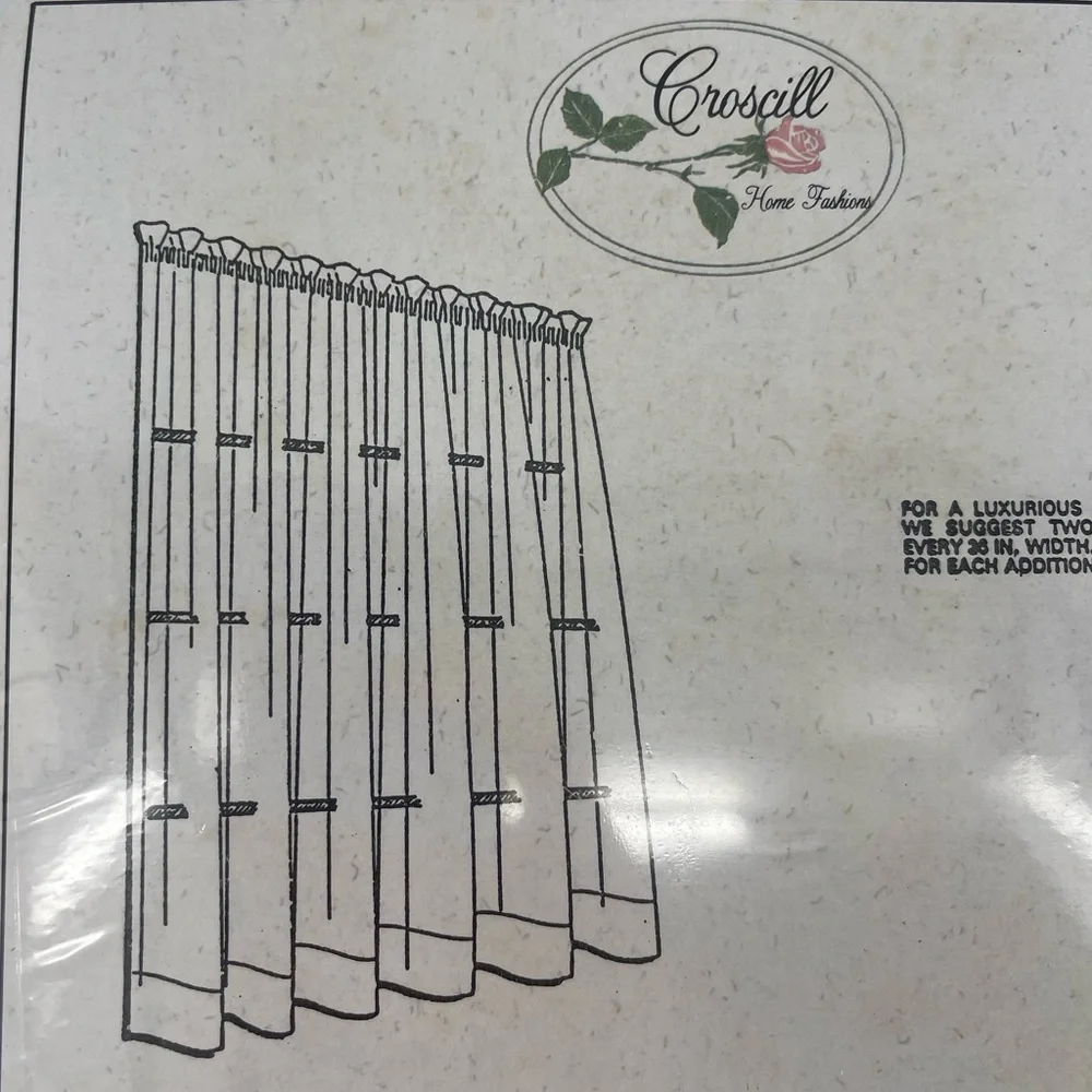 NEW Croscill Home Fashion Curtains in 